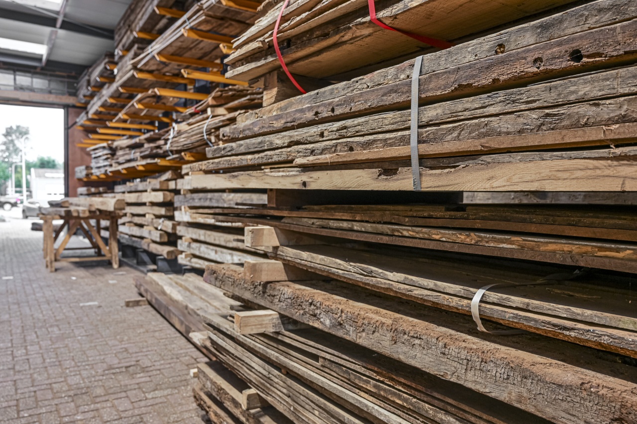 Holzlager Ausstellungs raum - Historisch Hout