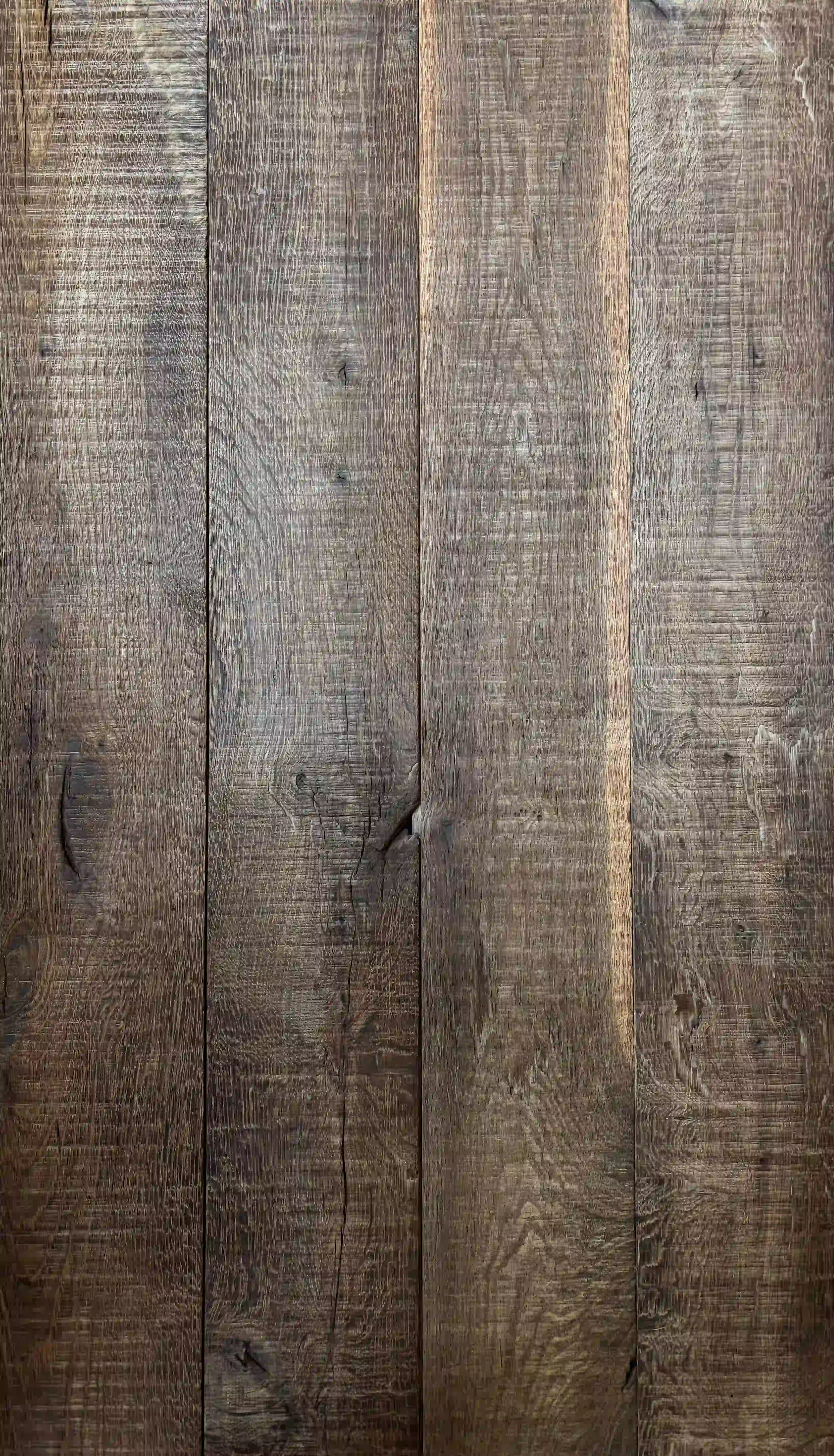 Holzplanken mit vorvergrauter Oberfläche für Außenverkleidung