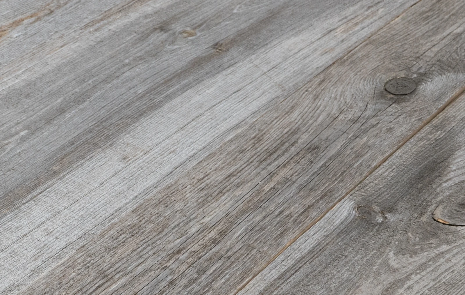 Holzpaneele mit natürlicher Maserung