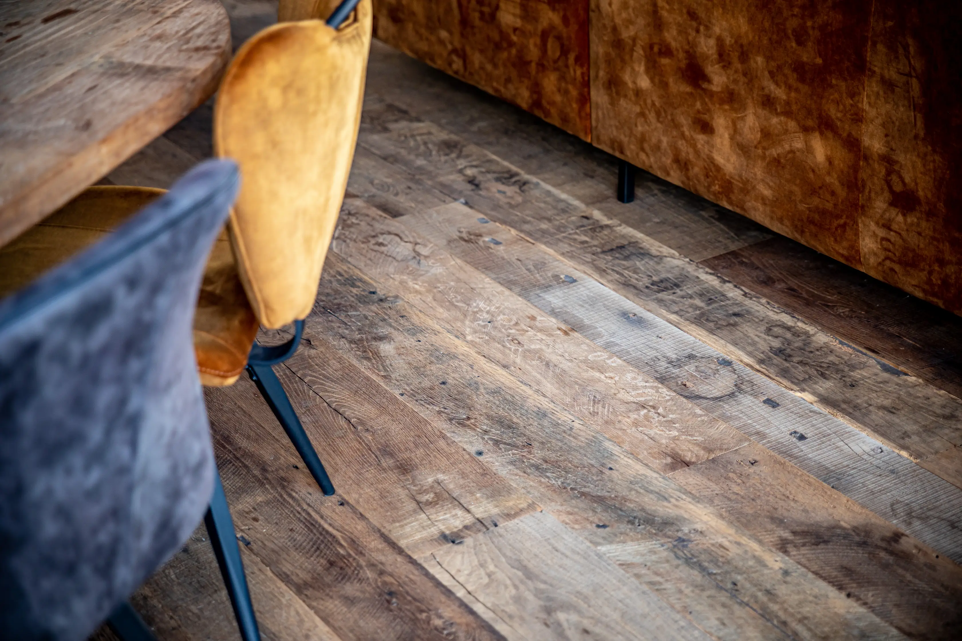 Altholz Parkett aus recyceltem Altholz