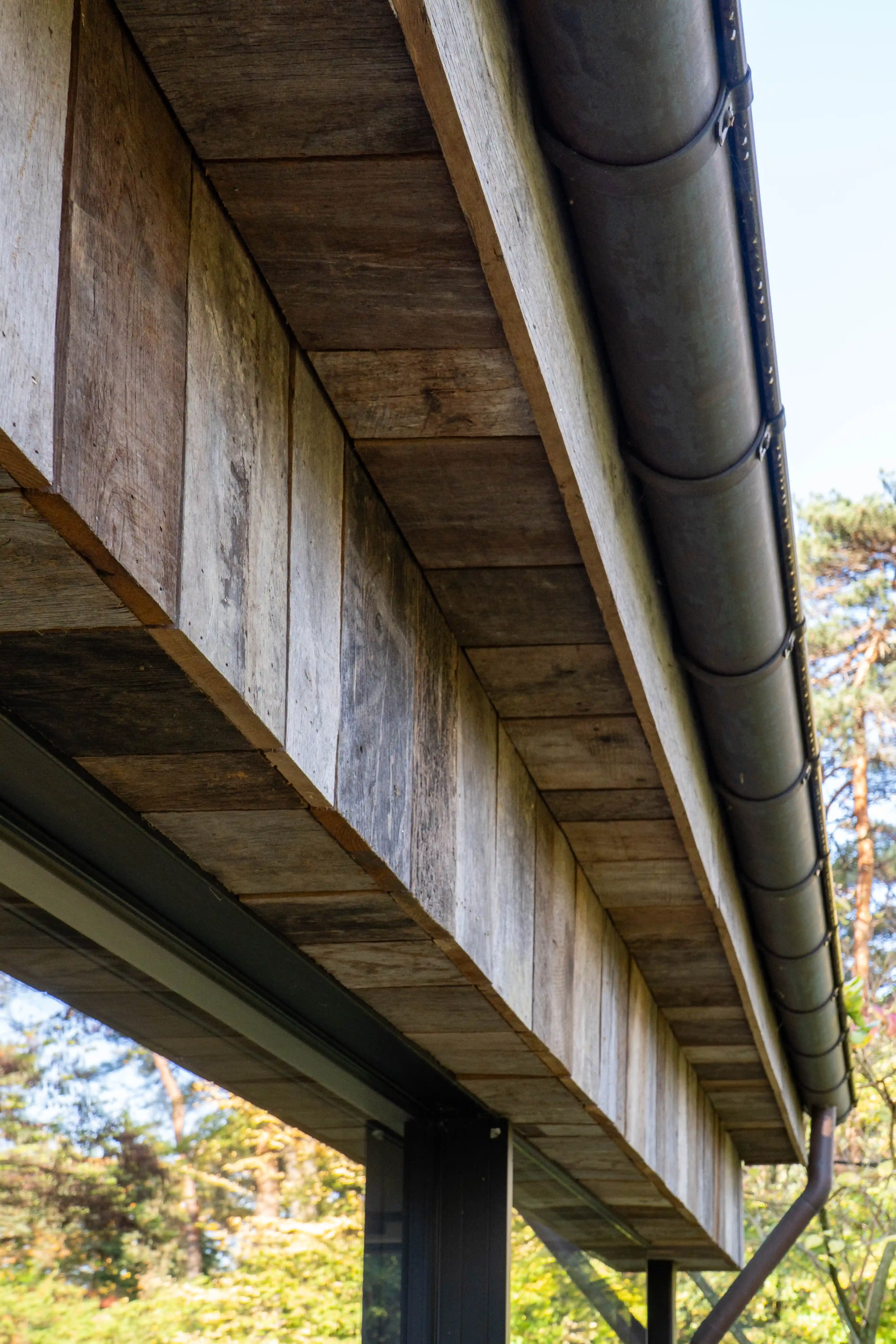 Nachhaltige Fassade aus natürlichen Materialien mit langlebiger Qualität