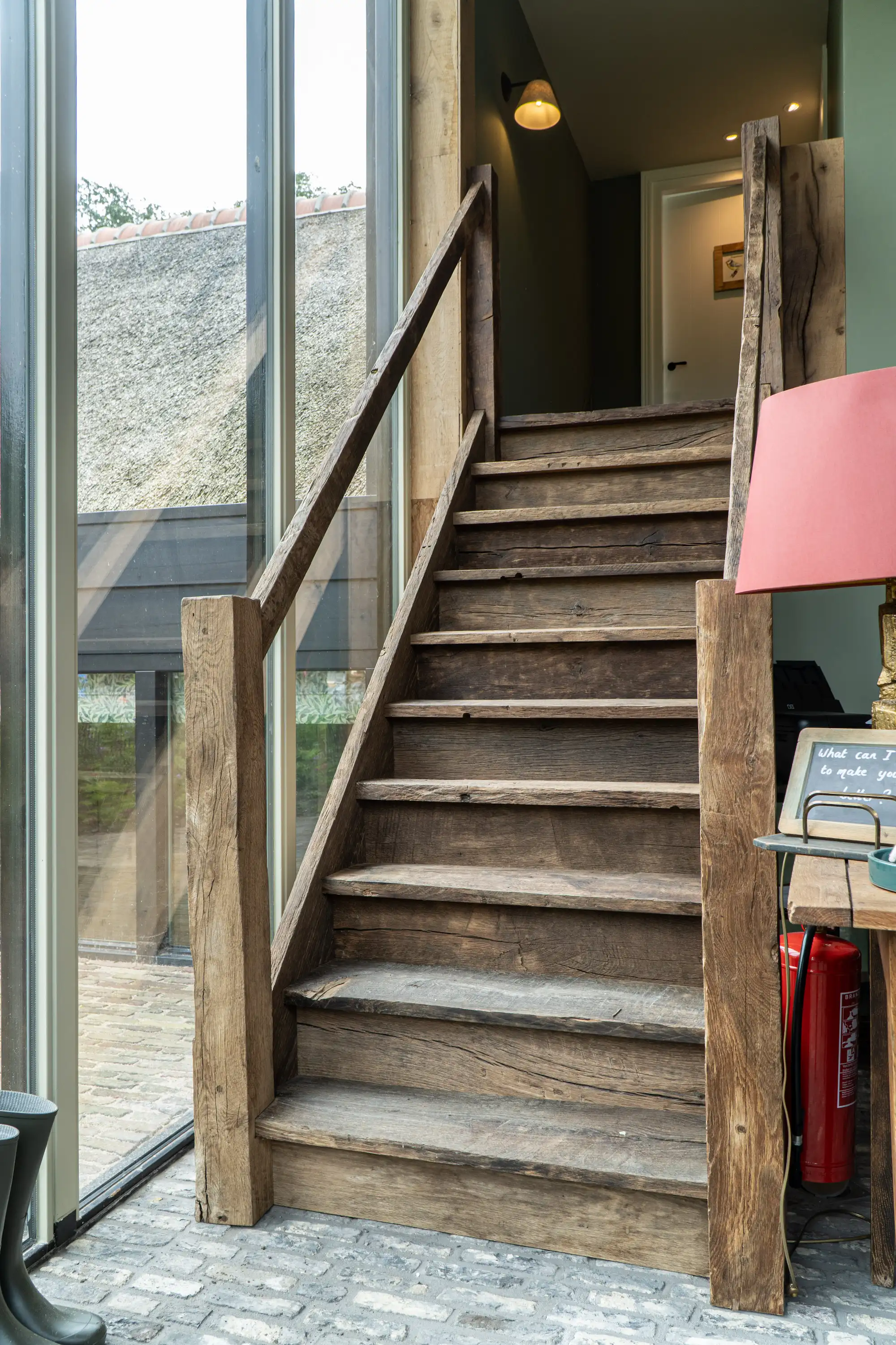 Altholz Treppe mit natürlicher Struktur